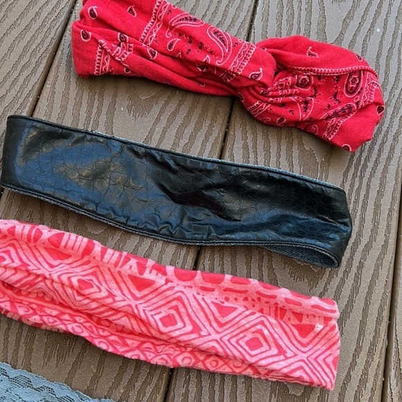 Bundle/9 headbands, red paisley,faux leather/jeans/pnk geo/3 lace,tiedye,brn/blk - Picture 2 of 5